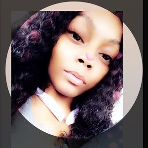 Meet your Posher, Yolanda